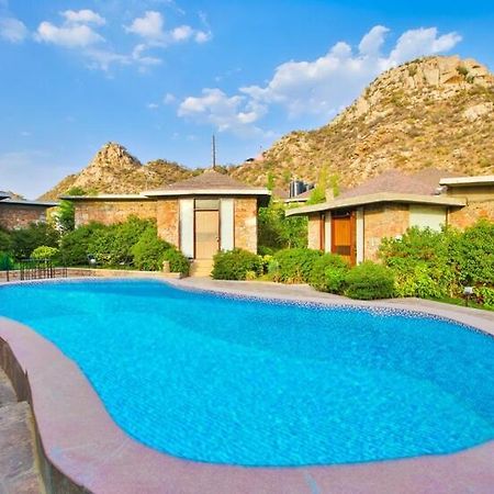 Grass Field Valley Resort Jaipur Bagian luar foto