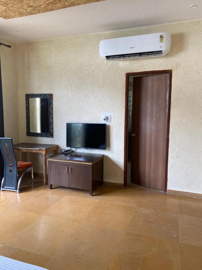 Grass Field Valley Resort Jaipur Bagian luar foto