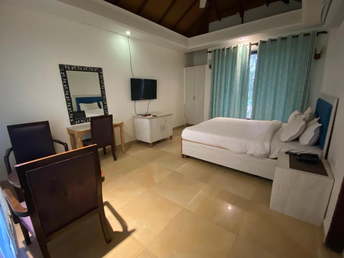 Grass Field Valley Resort Jaipur Bagian luar foto