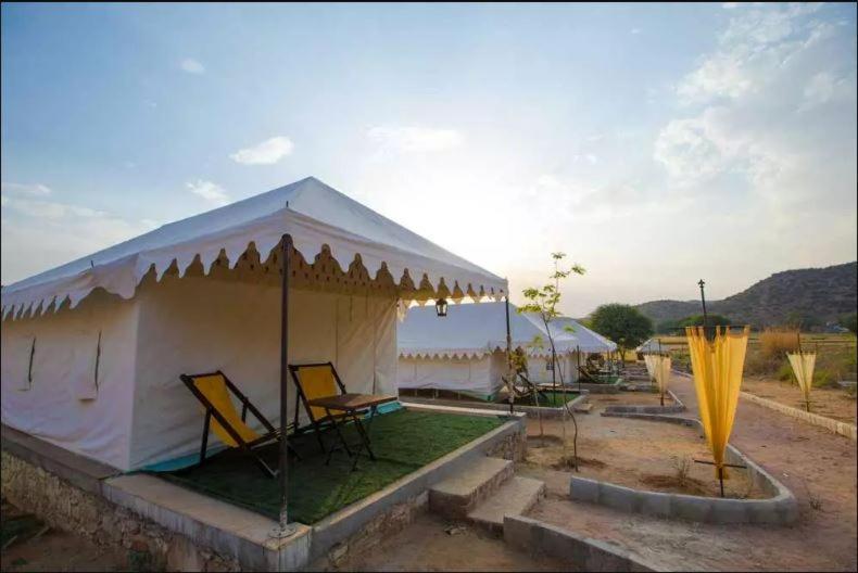 Grass Field Valley Resort Jaipur Bagian luar foto